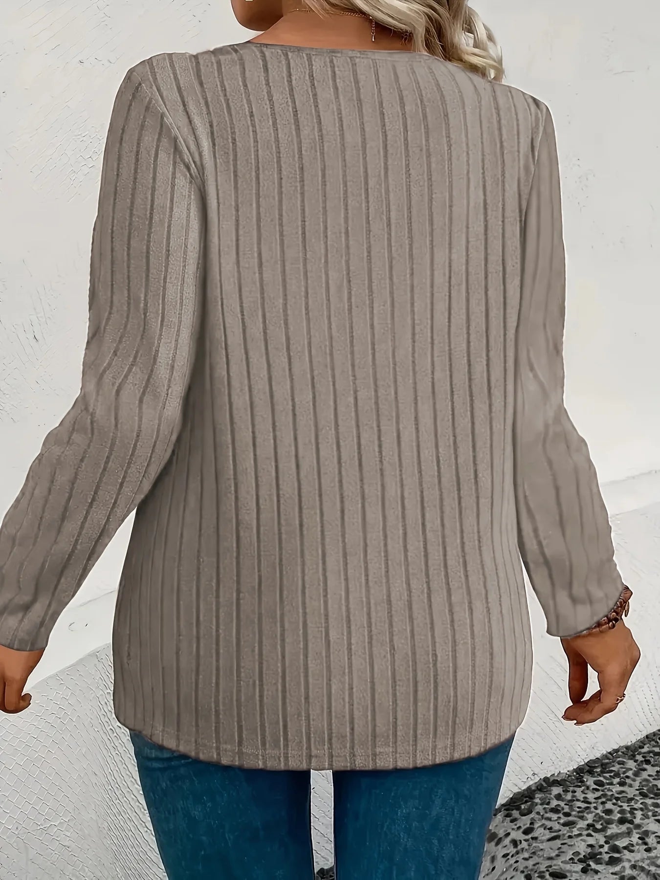 Women’s Plus-Size Loose Long-Sleeve T-Shirt